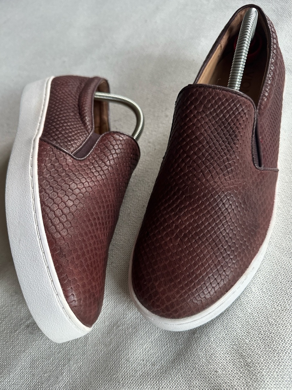 VIONIC Splendid Midi Snake Embossed Leather Slip-On Sneaker in Merlot | 8 NWOT